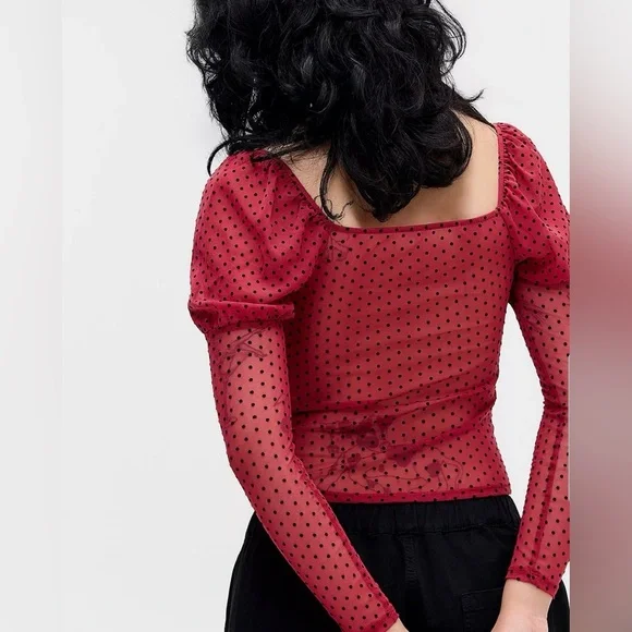 Kimchi Blue In The Dark Long Sleeve Top - Picture 2 of 5